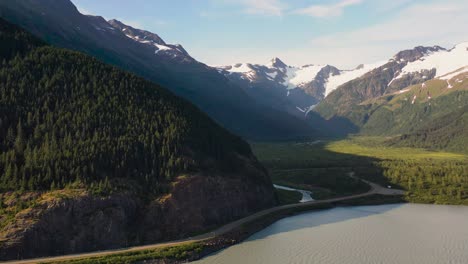 Summer-golden-hour-in-a-beautiful-wilderness-landscape