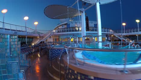 Piscina-En-El-Crucero-Resplandor-De-Los-Mares