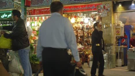 Copper-Appliances-Shop-inside-Tajrish-Bazaar-in-Tehran,-Iran