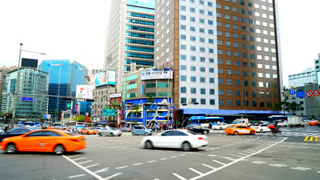 Seoul-South-korea---Circa-Time-lapse-zoom-out-shot-of-heavy-traffic-on-a-congested-crossing-in-Seoul,-South-Korea