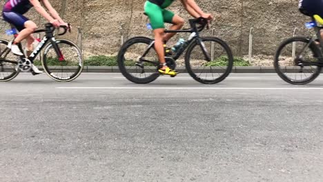 Cyclists-passing-in-slow-motion-in-triathlon-of-the-Panamerican-Games-in-Lima