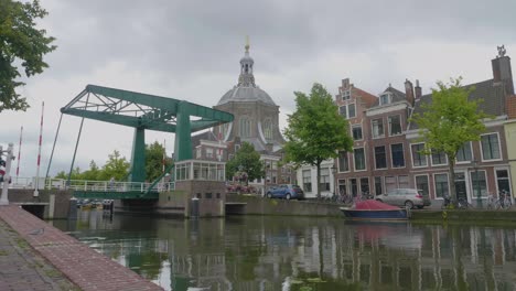 Canals-of-Leiden,-the-Netherlands