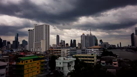 Chaophraya-River-is-filled-with-history-and-culture