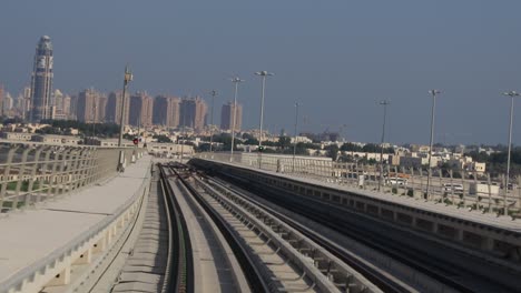 Die-U-Bahn-Von-Doha-Ist-Als-Eines-Der-Fortschrittlichsten-Schienenverkehrssysteme-Der-Welt-Konzipiert