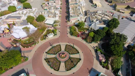 Disneyland-Hong-Kong-Leer-Und-Für-Besucher-Geschlossen-Aufgrund-Von-Covid19-sperrrichtlinien,-Luftaufnahme