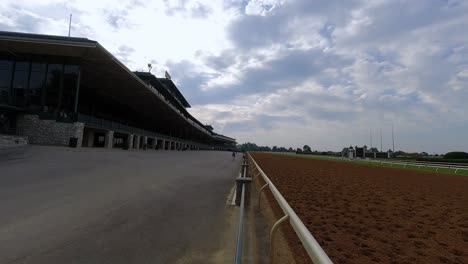 Keeneland-Rennstrecke-Im-Zeitraffer-In-Lexington,-Kentucky