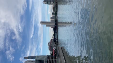 Vertical-video---View-of-Marina-Bay-,-Singapore-modern-Skyline