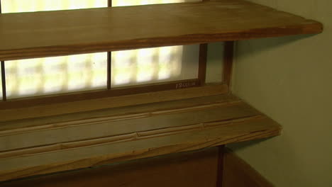 Shelves-in-a-Japanese-teahouse