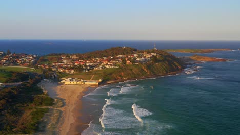 Beautiful-Coastal-Beach-In-Wollongong,-Sydney,-Australia---aerial-drone-shot