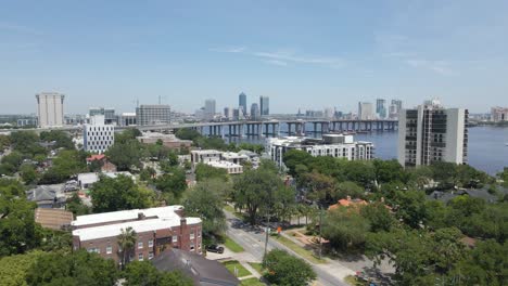 Riverside-in-Jacksonville,-Florida-on-a-Sunny-Day