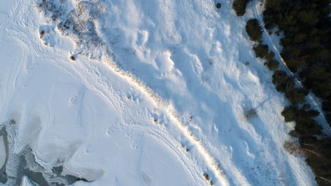 Imágenes-De-Drones-De-Playa-De-Nieve-En-Invierno