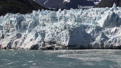 Close-up-of-Margerie-Glacier-in-a-sunny-day,-Alaska