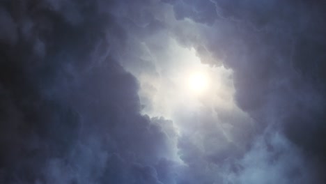 Sol-De-4k-Que-Brilla-Detrás-De-Nubes-Espesas-Y-Oscuras
