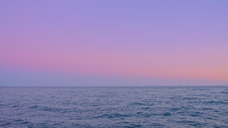 Ocean-waves-with-a-colorful-sunset-or-sunrise