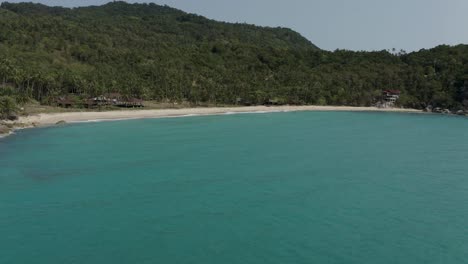 Bahía-Tropical-En-Tailandia-Con-Pintoresca-Playa-De-Botellas-En-La-Costa-De-Koh-Phangan