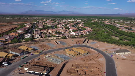 Detached-new-houses-under-construction-at-Sahuarita,-Arizona