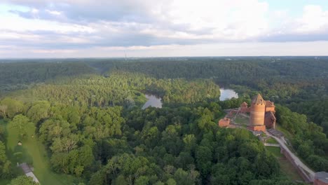 Aerial-footage-of-Turaida-Castle-a-medieval-castle-located-in-Turaida,-in-the-Vidzeme-region-of-Latvia