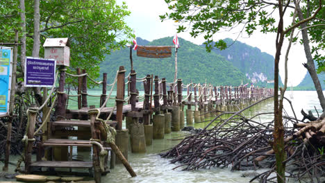 wooden-bridge-atTalet-Bay-in-Khanom,-Nakhon-Sri-Thammarat-tourist-travel-landmark-in-Thailand