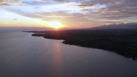 Küste-In-Negros-Oriental,-Philippinen,-Bei-Sonnenuntergang-Oder-Sonnenaufgang
