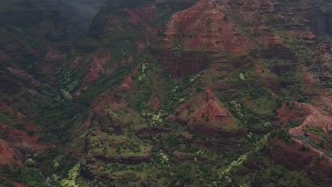 Drohne-Antenne-Waimea-Canyon-Hawaii-Nach-Unten-Schwenken