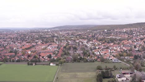 Göttingens-Südstadt-Eingefangen-Von-Einer-Drohne-Aus-Der-Luft-Im-Spätherbst