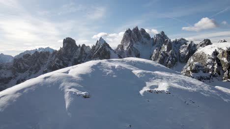 Vista-Aérea-De-Los-Dolomitas---Los-Alpes-Italianos,-Durante-El-Invierno