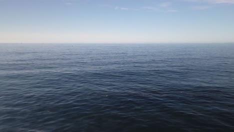 Cinemagraph-loop-of-empty-ocean