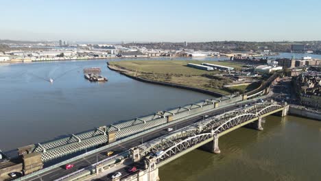 Puente-De-Rochester-Sobre-El-Río-Medway-Kent-Imágenes-De-Drones