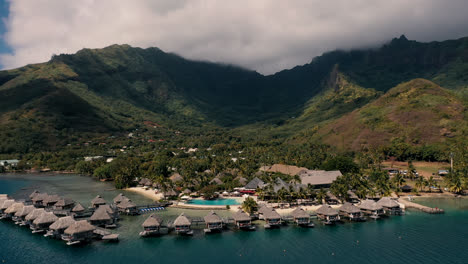 Tahití,-Metraje-De-Drones-En-La-Playa-De-La-Isla-De-Moorea