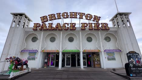 Brighton-Palace-Pier-Spielhalle-Und-Touristenattraktion-Eingang