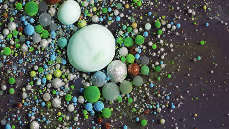 Mitosis-Abstracta-División-Celular-Reacción-Química-Con-Arte-Fluido-Colorido-Acrílico-Líquido-Macro-Partículas-Burbujas-Efecto-Que-Fluye