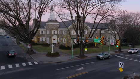 Historisches-Bürogebäude-Aus-Stein-In-Den-Usa