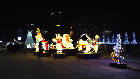 People-And-Roving-Guard-At-The-Around-Displays-At-The-Gwanghwamun-Square