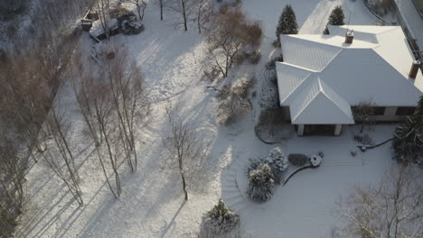 Casas-Suburbanas-Cubiertas-De-Nieve-En-Invierno