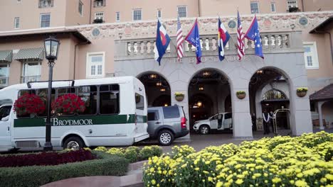 Entrada-Frontal-Del-Hotel-Broadmoor-En-Colorado-Springs-Colorado