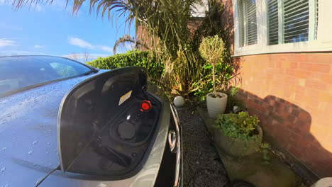 Coche-Eléctrico-Terminado-De-Cargar-Y-Listo-Para-Usar