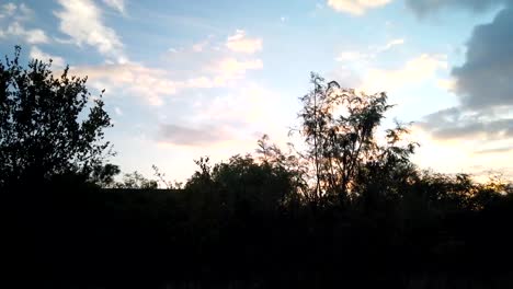 Afrikanischer-Sonnenuntergang,-Hyperlapse-Mit-Wolken