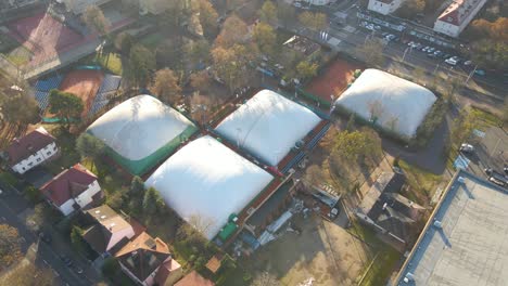 Polonia-Día-Soleado-Verano-Teatro-Teatro-Al-Aire-Libre-Tiro-Con-Drones-Parque-De-La-Ciudad-De-Szczecin