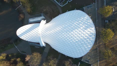 Polonia-Día-Soleado-Verano-Teatro-Teatro-Al-Aire-Libre-Tiro-Con-Drones-Parque-De-La-Ciudad-De-Szczecin