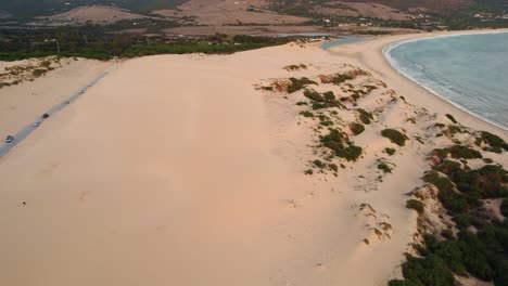 Drohnenaufnahme-Der-Sanddünen-In-Tarifa,-Spanien