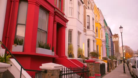 Colorful-British-Houses-In-Notting-Hill-At-Sunset-In-London,-England---low-angle