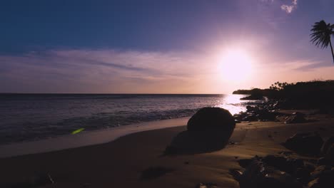 Tropischer-Strand-Sonnenuntergang-Hintergrund-Und-Landschaft