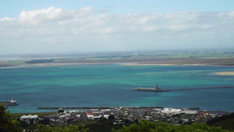 Blick-Vom-Bluff-Hill-Lookout-Auf-Stadt-Und-Fährterminal-Südinsel-Neuseeland
