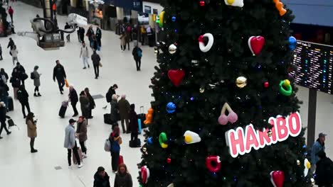Christmas-Sweets-by-Haribo-within-Waterloo-Station,-London,-United-Kingdom