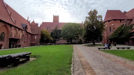 Zentralhof-Der-Marienburg