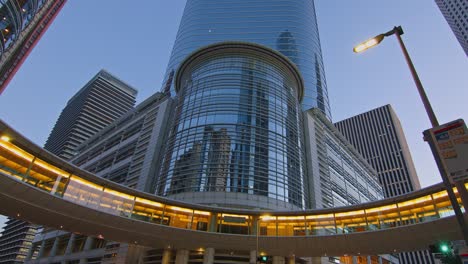 The-Chevron-Skybridge-is-Located-in-Downtown-Houston,-Texas-and-connects-4-Office-buildings-on-the-2nd-floor