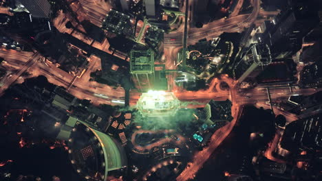 Luftaufnahmen-Von-Oben-Nach-Unten-Von-Silvesterfeuerwerk-Auf-Einem-Pazifischen-Ort-In-Der-Nacht-Im-Admiralitätsbezirk,-Hongkong