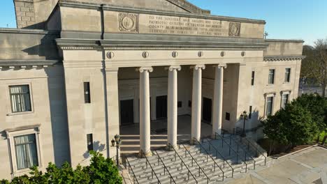 Trenton-War-Memorial-En-El-Condado-De-Mercer-Nueva-Jersey