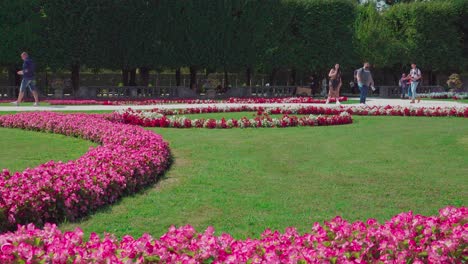 People-are-enjoying-a-day-out-in-the-Mirabell-Gardens