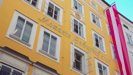 Wolfgang-Amadeus-Mozart-Nació-En-Esta-Casa-En-Getreidegasse-En-Salzburg